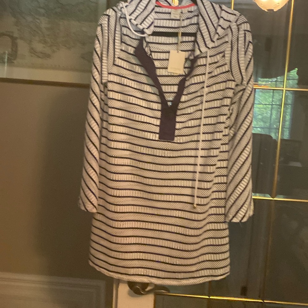 Brand new ST TROPEZ swim cover with hoodie size M.